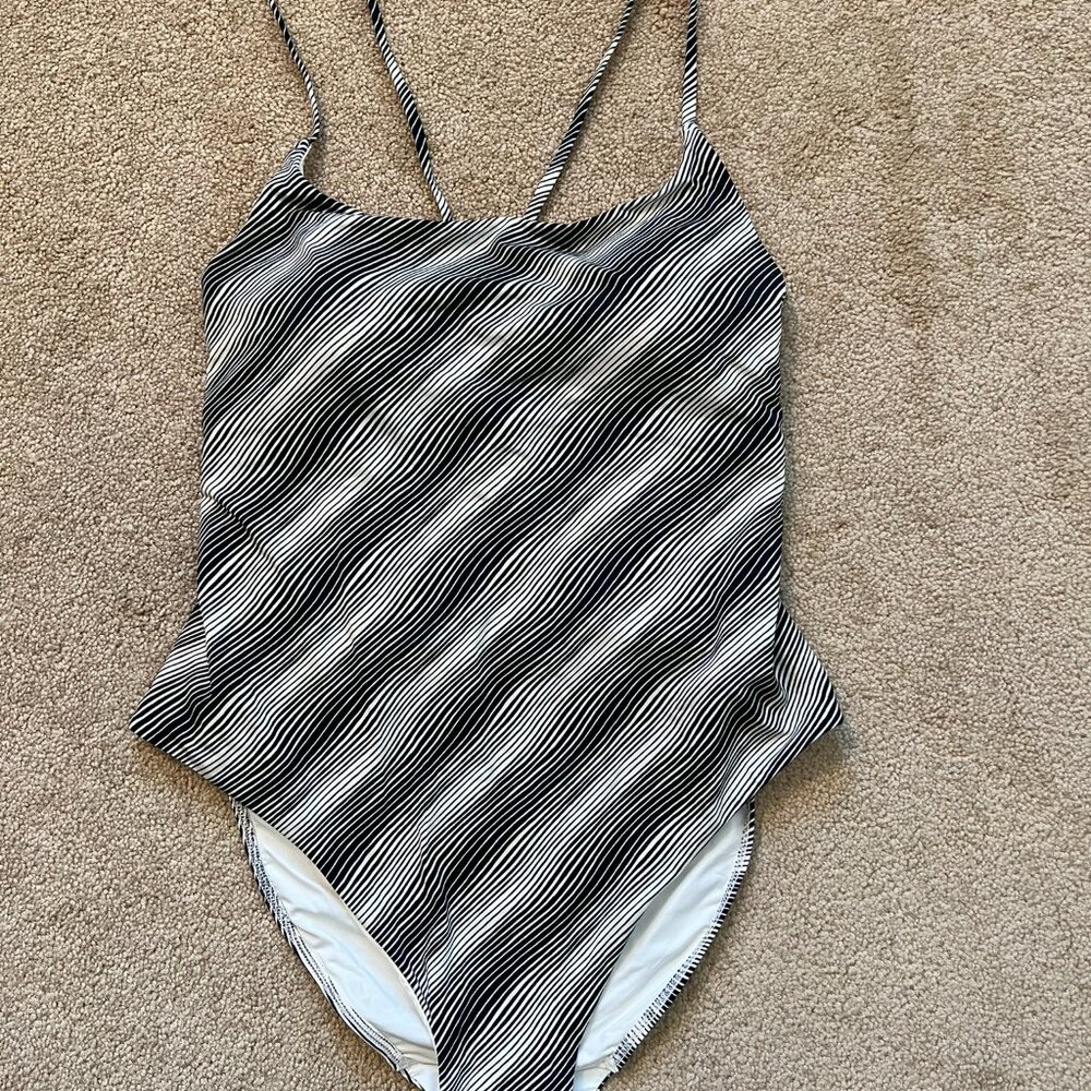 Everlane The String One-Piece - Picture 2 of 7